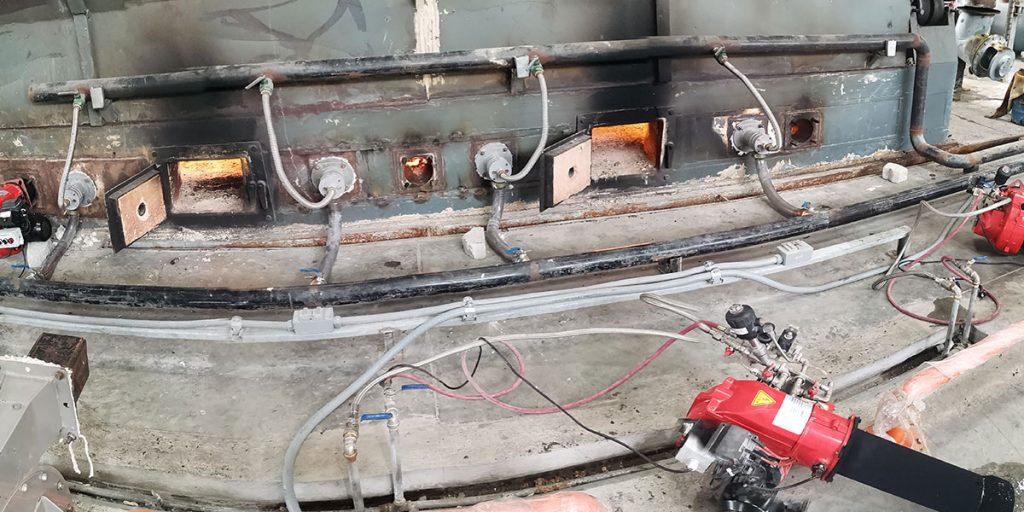 Pyrolysis Of Solid Waste to Achieve Harmless Disposal 1 Heating System