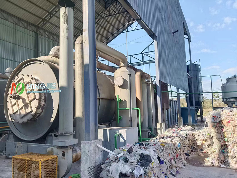 Plastic Waste Pyrolysis Machine for Sale to Thailand