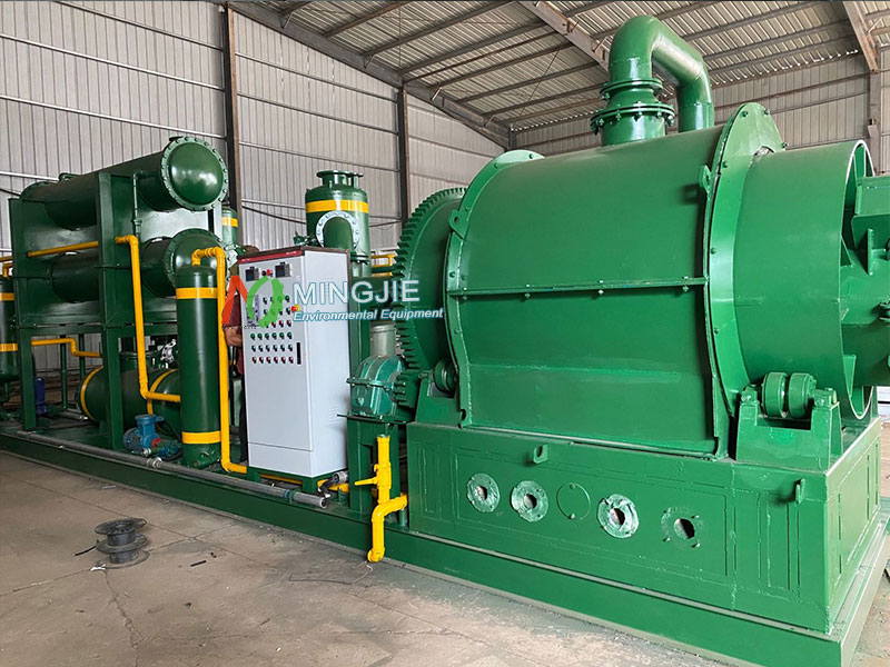 Small Pyrolysis Machine for Sale to Canada