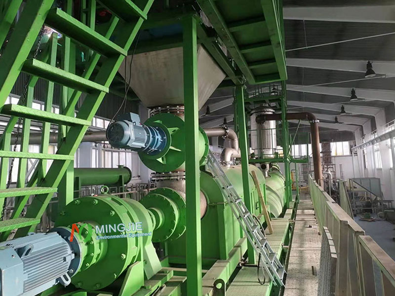 Difference between Plastic and Tyre Pyrolysis Machine 1 Plastic Pyrolysis Plant