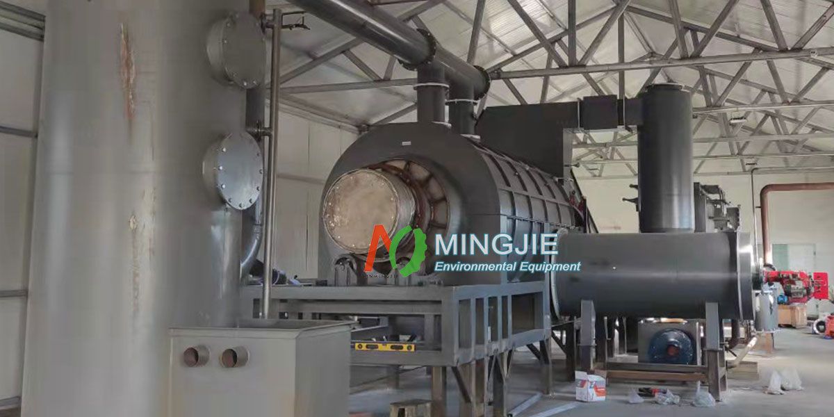 Wood Pyrolysis Plant for Green Energy Cycle