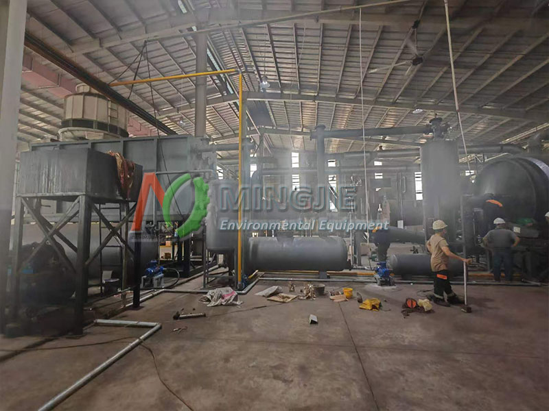 MJ-15 Plastic Pyrolysis Plant in Vietnam 2 Installation of MJ-15 Plastic Pyrolysis Plant in Vietnam
