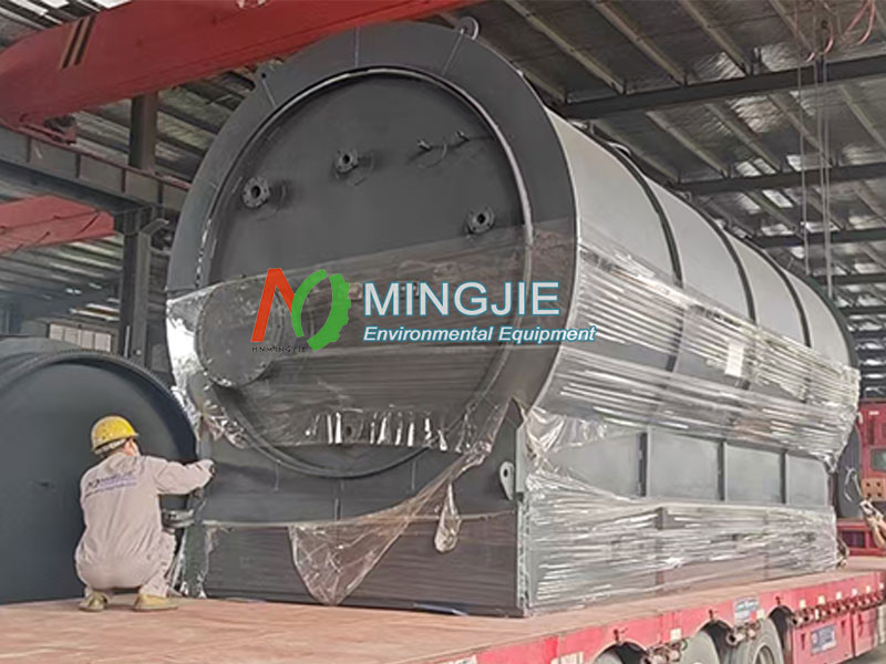 MJZ-20 Plastic Pyrolysis Oil Distillation Plant for Sale to Vietnam 1 MJZ-20 Plastic Pyrolysis Oil Distillation Plant for Sale