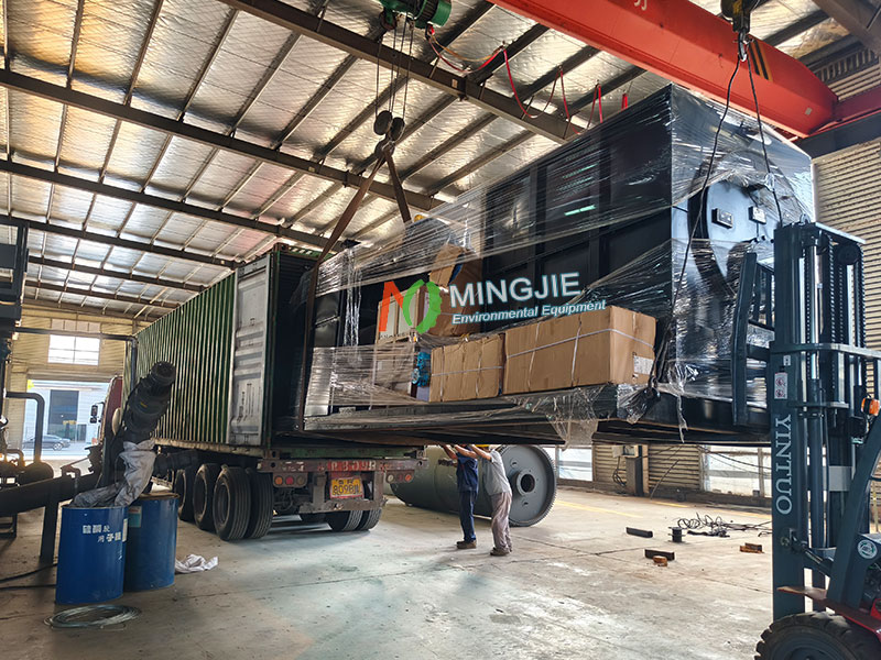 MJZ-2 Small Pyrolysis Oil Distillation Plant for Sale to Bolivia 1 Small Pyrolysis Oil Distillation Plant for Sale